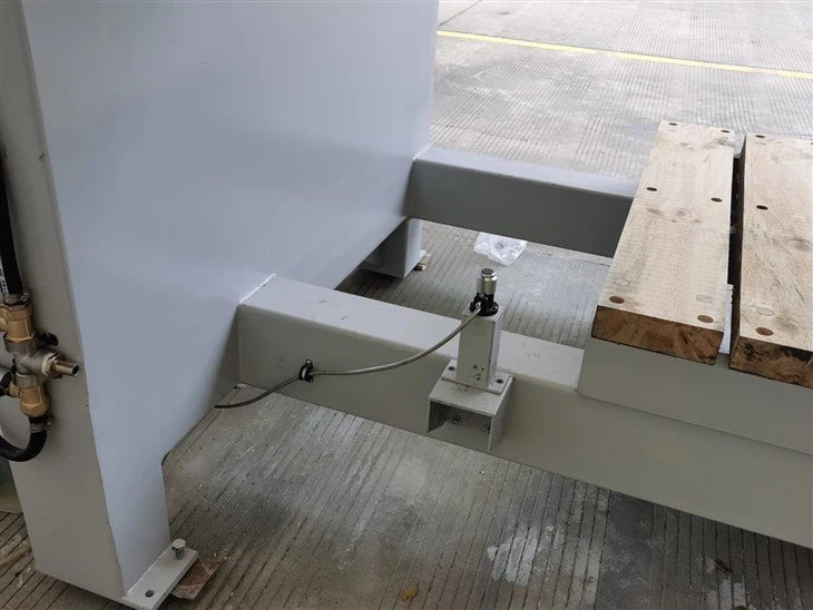 4+1 Axis bridge saw
